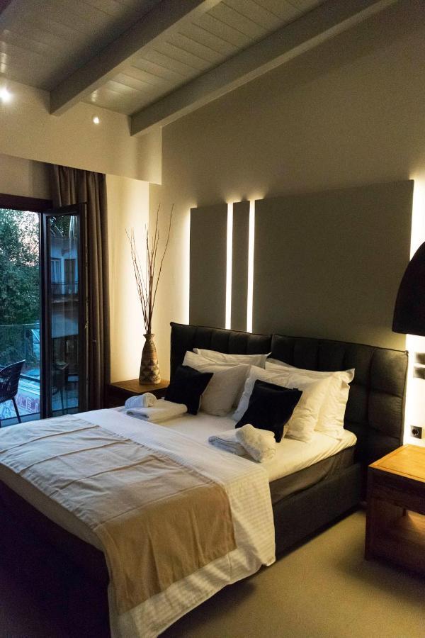 19.40 Luxury Guesthouse Kalpaki  Екстер'єр фото
